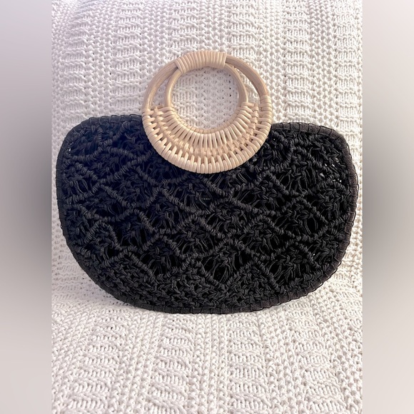Anthropologie, black macrame tote bag purse w/ rattan handles - Picture 5 of 10
